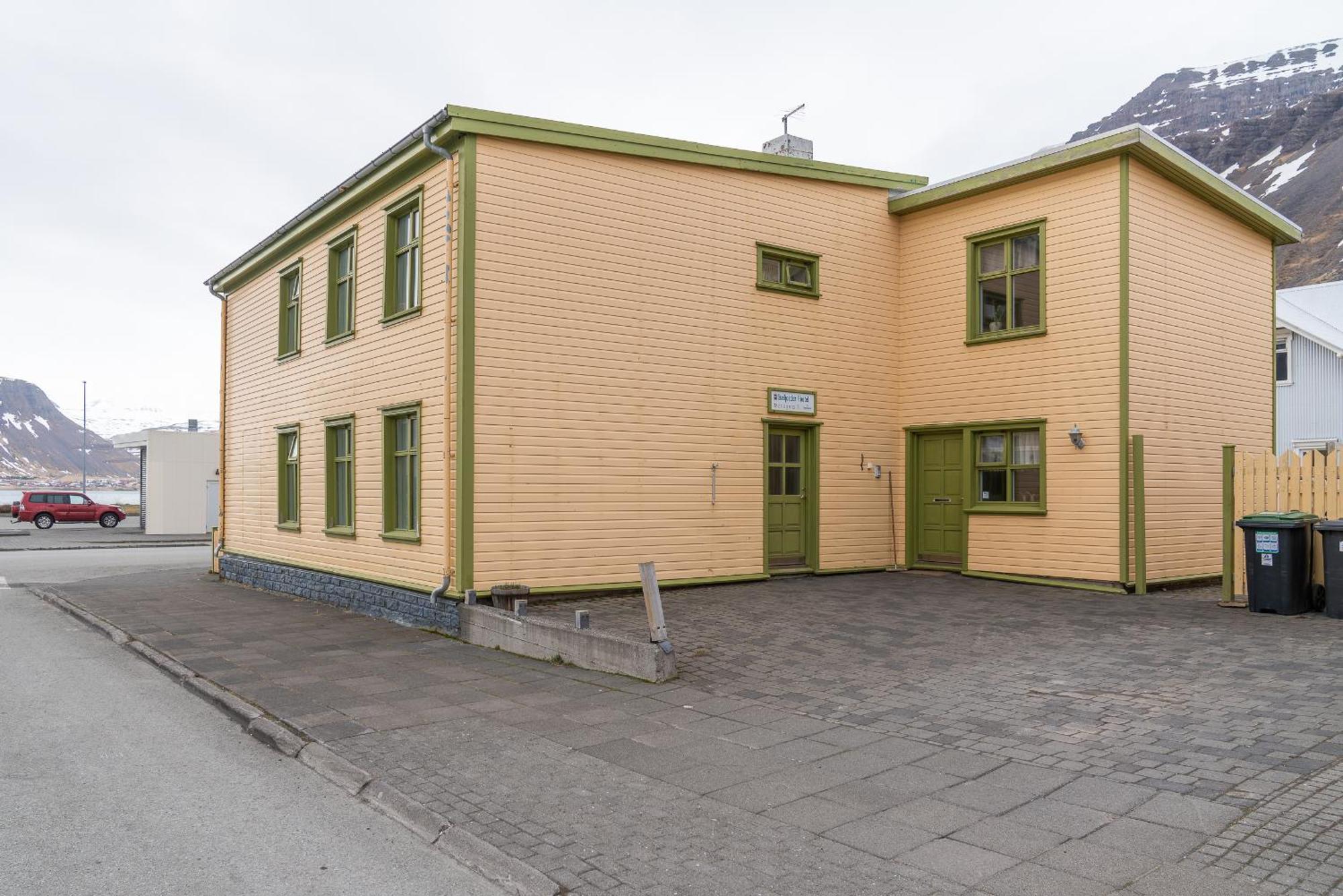 Isafjordur Hostel Buitenkant foto